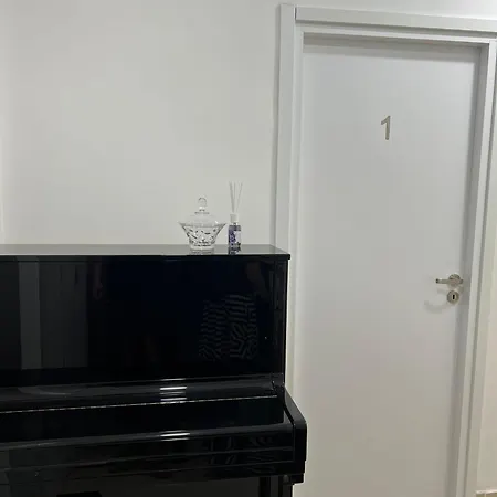 Cavoursuite Bed & Breakfast *