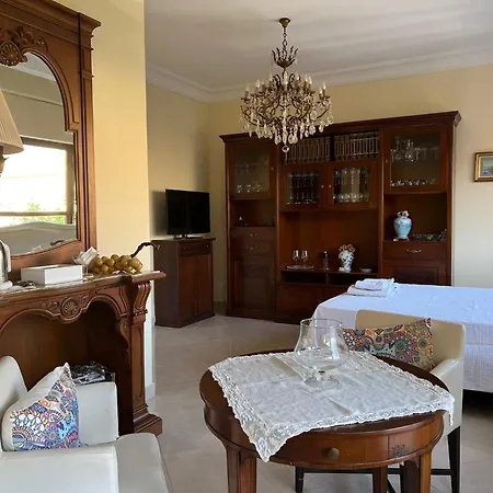Bed & Breakfast Cavoursuite *